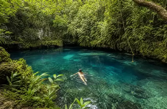 Riri Blue Hole